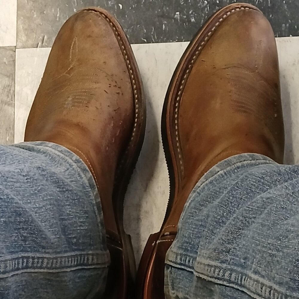Men's boots round toed